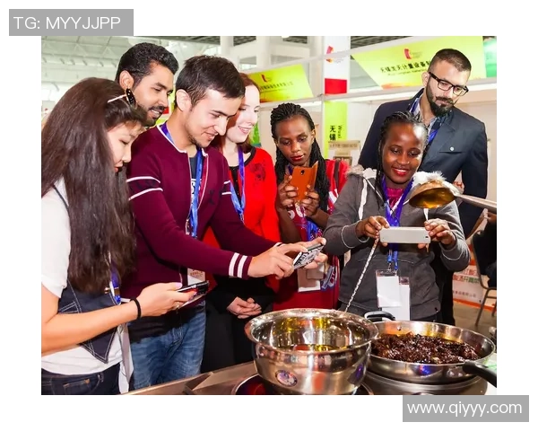 姚明品尝猪蹄的独特体验与美食背后的文化故事