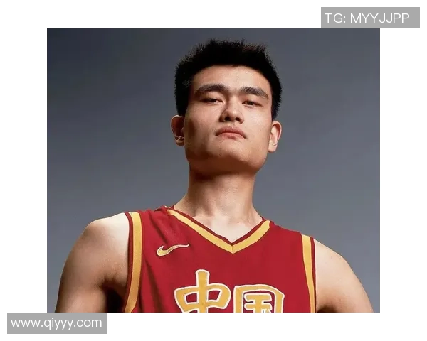 姚明巨人画：展现篮球传奇与艺术交融的震撼之作