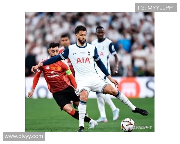 西甲激战热刺与曼联握手言和争议判罚引发全场热议