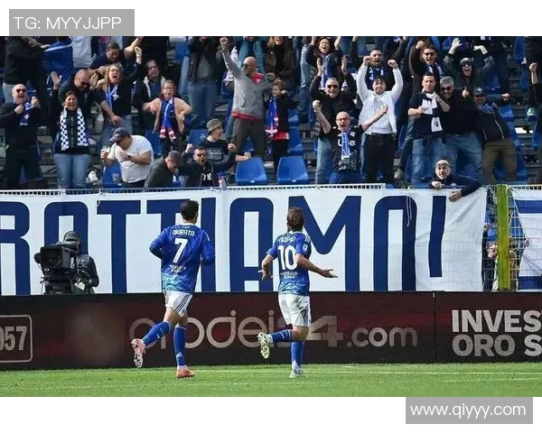 那不勒斯狂胜AC米兰晋级国王杯争议判罚引发全场热议 那不勒斯狂胜AC米兰晋级国王杯争议判罚引发全场热议